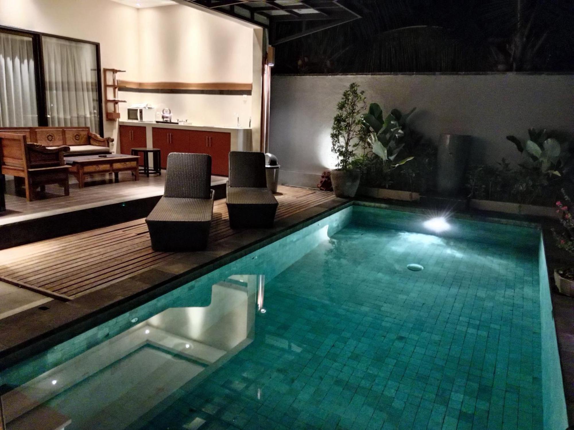 ג'ימבאראן Muaya Villa מראה חיצוני תמונה