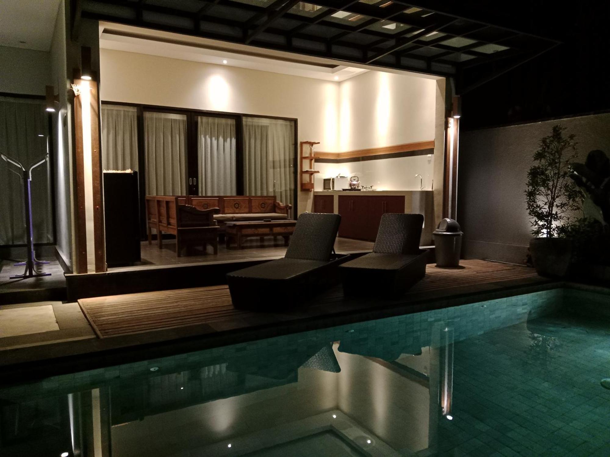 ג'ימבאראן Muaya Villa מראה חיצוני תמונה